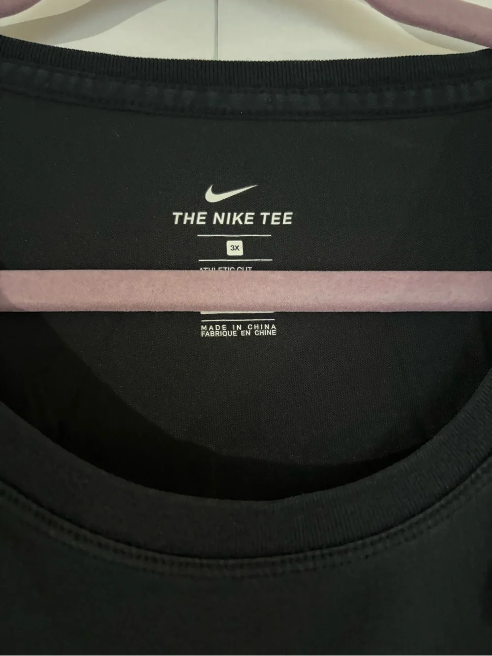 Nike Black Short-Sleeve Tee with White Swoosh - Picture 2 of 3